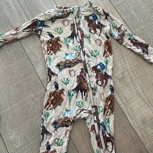 Posh Peanut Cowboys Onsie 9-12M